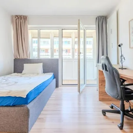 4 Personen Naehe Zentrum