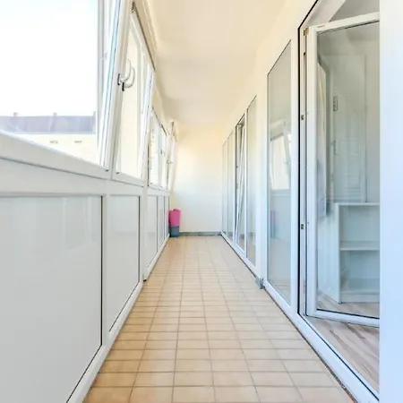 4 Personen Naehe Zentrum